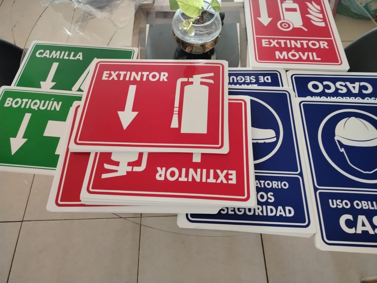 Señales de emergencia y de extintor para instalaciones